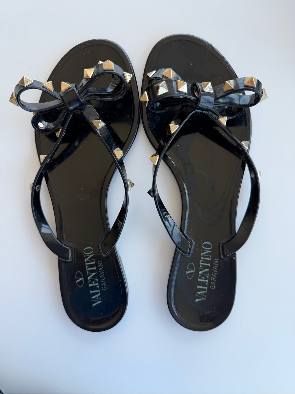 Valentino Garavani Black Rockstud Bow Jelly Flip Sandals